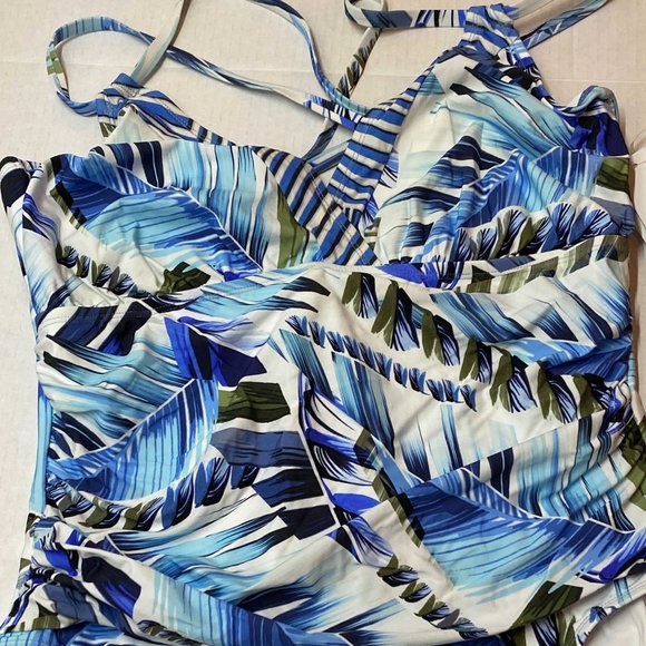 NWT La Blanca Two Cool Printed One Piece Plus Size Swimsuit - Picture 4 of 6